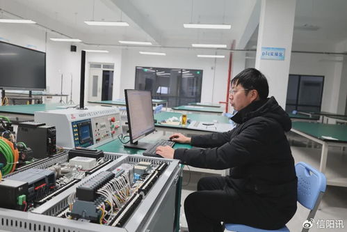 匠心礪技淬鋒芒 硬核逐夢正當時——信陽技師學院信息系統集成服務專業人才培養紀實